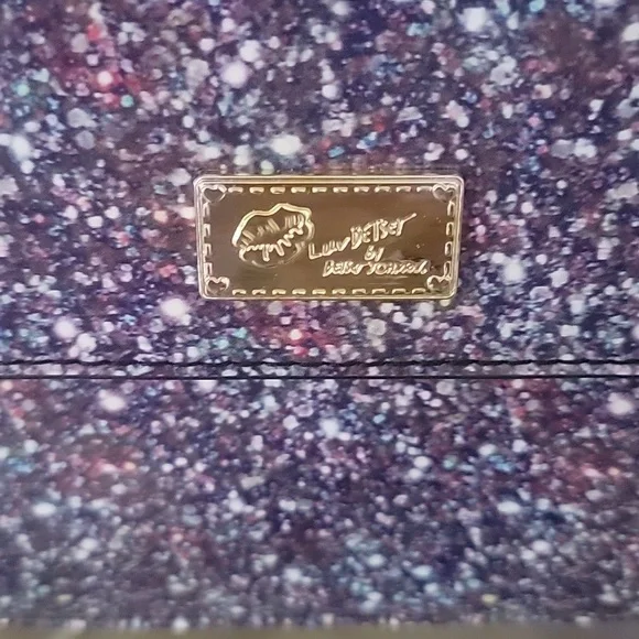 Betsy Johnson handbag/cross body bag! NWOT Super cute!!! - Picture 2 of 8